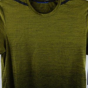 Nike Dri-Fit Men's Medium Training Multicolor T
